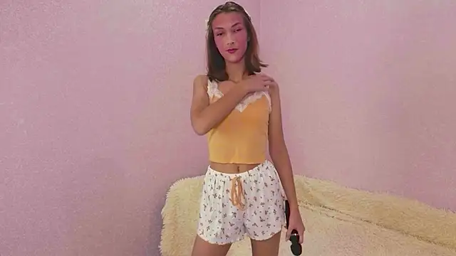 blooming rosee online show from October 15, 12:08 pm