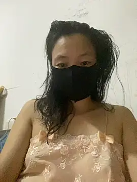 Snapshot of Megan68 chatting on September 22, 12:03 pm Megan68 online show from September 22, 12:03 pm