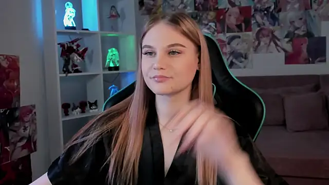 AriaWell online show from November 13, 5:28 am