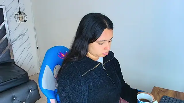 lorem adams online show from November 24, 12:07 pm