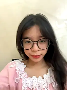 Snapshot of mau15_ chatting on September 22, 2:26 pm mau15 online show from September 22, 2:26 pm