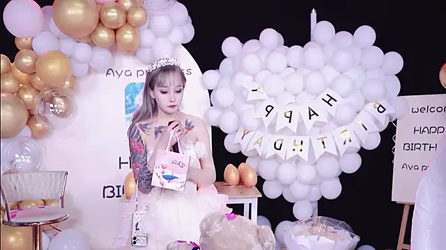 Snapshot of AAA-MissMoli chatting on October 4, 5:28 pm AAA-MissMoli online show from October 4, 5:28 pm