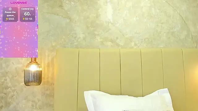 Snapshot of Daksha_a chatting on October 17, 6:33 pm Daksha a online show from October 17, 6:33 pm