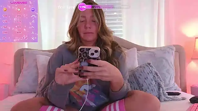 STIFFLERSMOMM online show from October 12, 9:28 pm