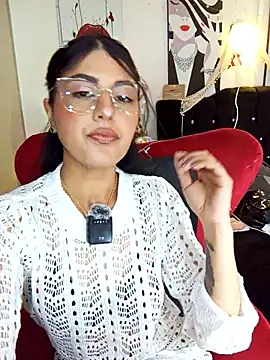 ValeNiitaLuv online show from January 13, 2:17 am