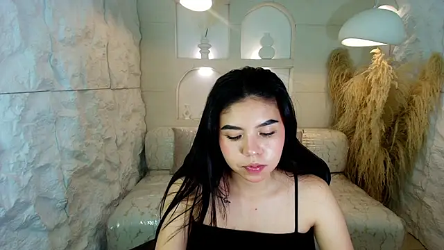 Snapshot of ambarina_r chatting on October 10, 3:33 am ambarina r online show from October 10, 3:33 am