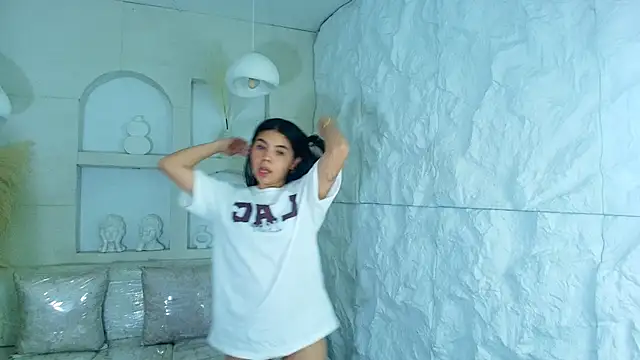 ambarina r online show from November 2, 3:10 am