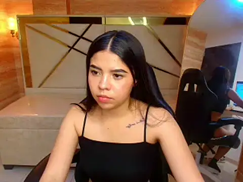 Snapshot of ambarina_r chatting on September 24, 4:44 am ambarina r online show from September 24, 4:44 am