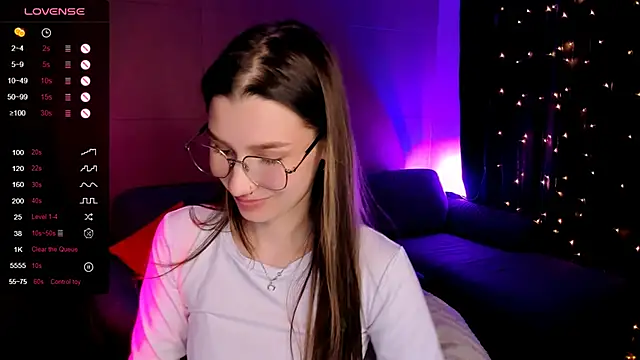 LinaBlossom  online show from May 5, 8:06 am