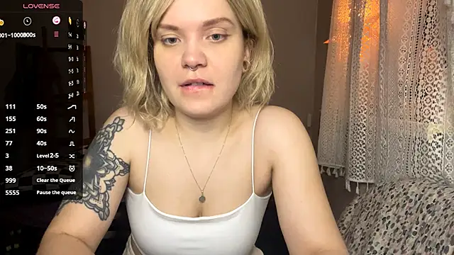 SabrinaFolts online show from November 18, 5:14 pm