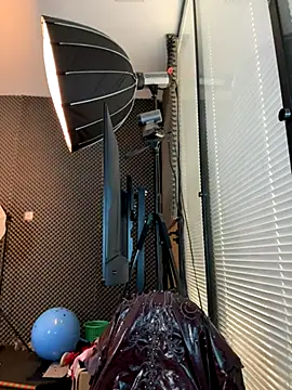 YY-27 online show from November 14, 6:46 am