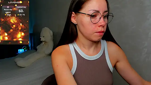 fun nd bun online show from June 28, 1:23 am