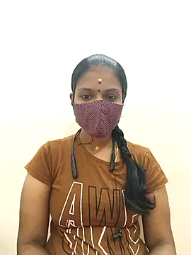 Snapshot of Tamil_Yalini12 chatting on October 4, 5:35 am Tamil Yalini12 online show from October 4, 5:35 am