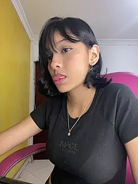 xoxo milk online show from January 15, 9:32 pm