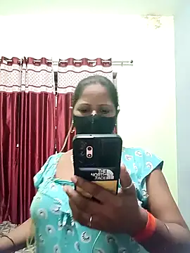 Snapshot of School_medam chatting on October 6, 3:50 pm School medam online show from October 6, 3:50 pm