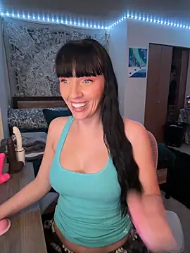 MaciiMayy online show from December 3, 6:54 pm