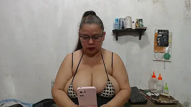 canddycanddy1 online show from December 14, 5:52 pm