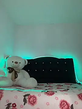 Linda rouse online show from December 3, 9:06 pm