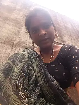 Snapshot of Cuty_prathna chatting on October 1, 3:55 am Cuty prathna online show from October 1, 3:55 am