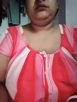 Deborbhavi222 online show from July 2, 9:37 am
