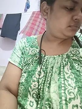 Deborbhavi222 online show from July 21, 6:08 pm