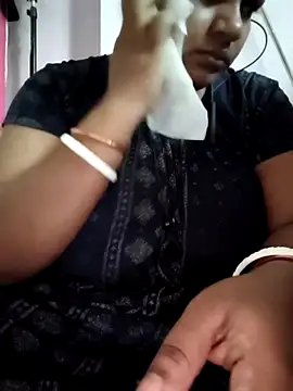 Deborbhavi222 online show from May 1, 8:50 am