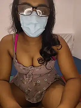 sexybolegirl online show from June 18, 5:07 pm