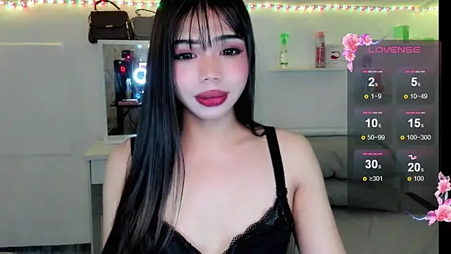 Lovely naughtyLeii online show from February 26, 9:58 pm