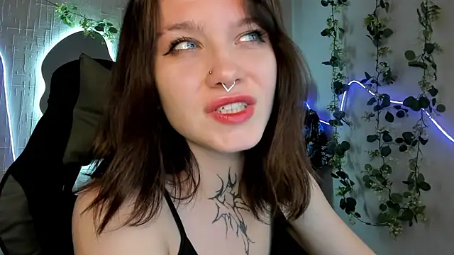 Elastikisss online show from May 2, 3:21 am