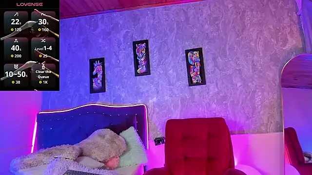 Lauren smiles online show from March 13, 8:43 pm