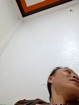 xuxulovezz online show from November 22, 9:50 pm