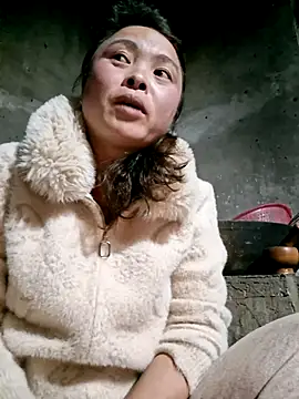 xuxulovezz online show from March 14, 1:01 pm