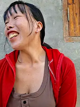 helenzz online show from October 19, 6:37 am