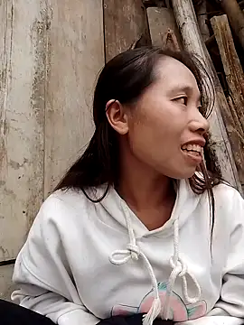 ruby-00 online show from November 1, 4:05 am