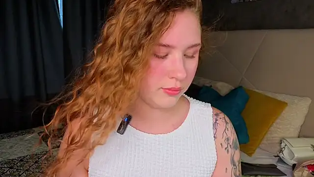 Elsie Cutties online show from July 17, 1:10 am