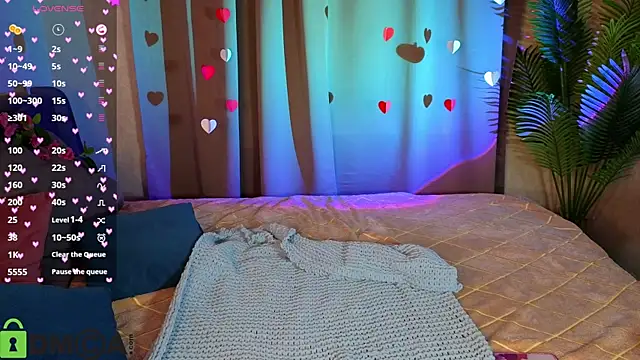 Elsie Cutties online show from February 19, 1:05 am