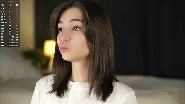 LettySlovacek online show from November 4, 4:39 am