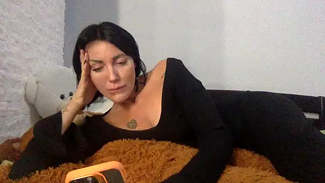 Snapshot of Veymoria chatting on October 19, 8:33 pm Veymoria online show from October 19, 8:33 pm