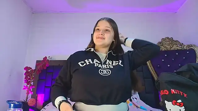 Krystal Heartss online show from February 10, 1:14 pm