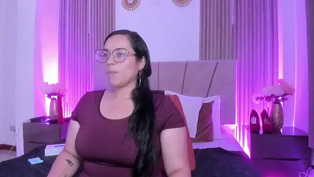 Michell Monet online show from July 22, 2:18 pm