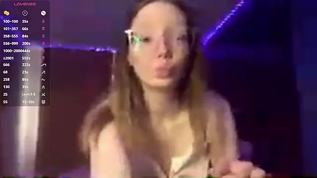 KrystinFunches online show from November 11, 8:11 am