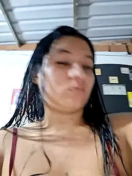 hot-mom22 online show from April 28, 9:57 am