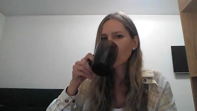 Tavriena online show from November 2, 7:50 pm