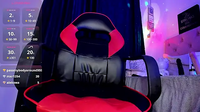 Nicolle Ferran online show from March 13, 6:20 pm