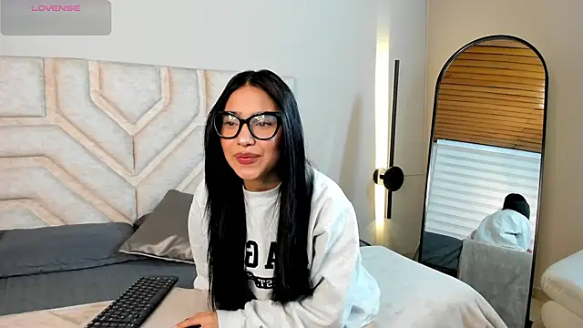 cherry bunnyx online show from June 13, 4:10 am