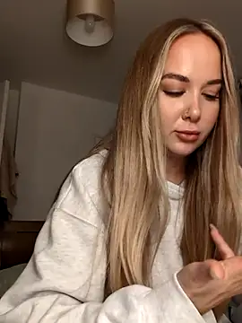 BarbieDolly x online show from November 9, 7:43 pm