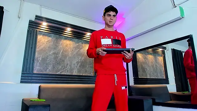 ALEX MILLER25 online show from November 4, 5:12 am