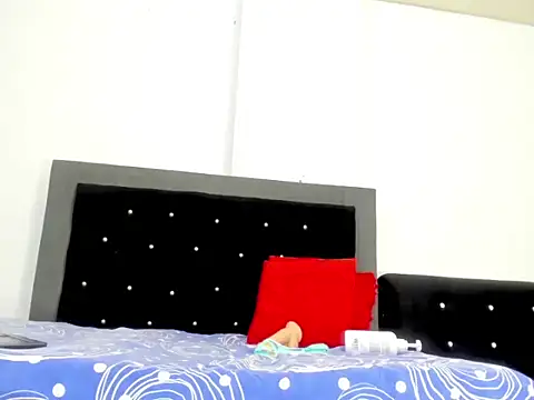 vfridaper online show from February 24, 6:39 pm