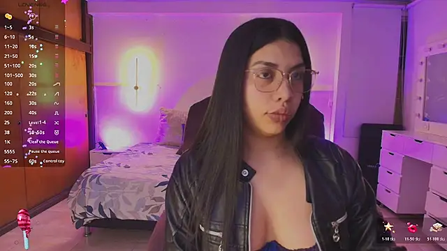 kloe28 online show from July 14, 5:01 am