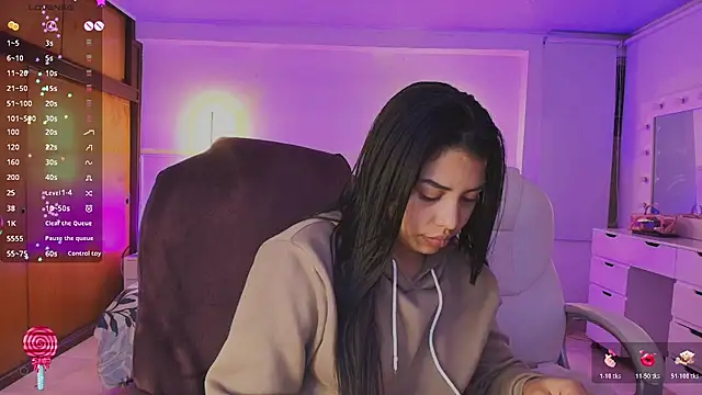 kloe28 online show from July 10, 7:53 am